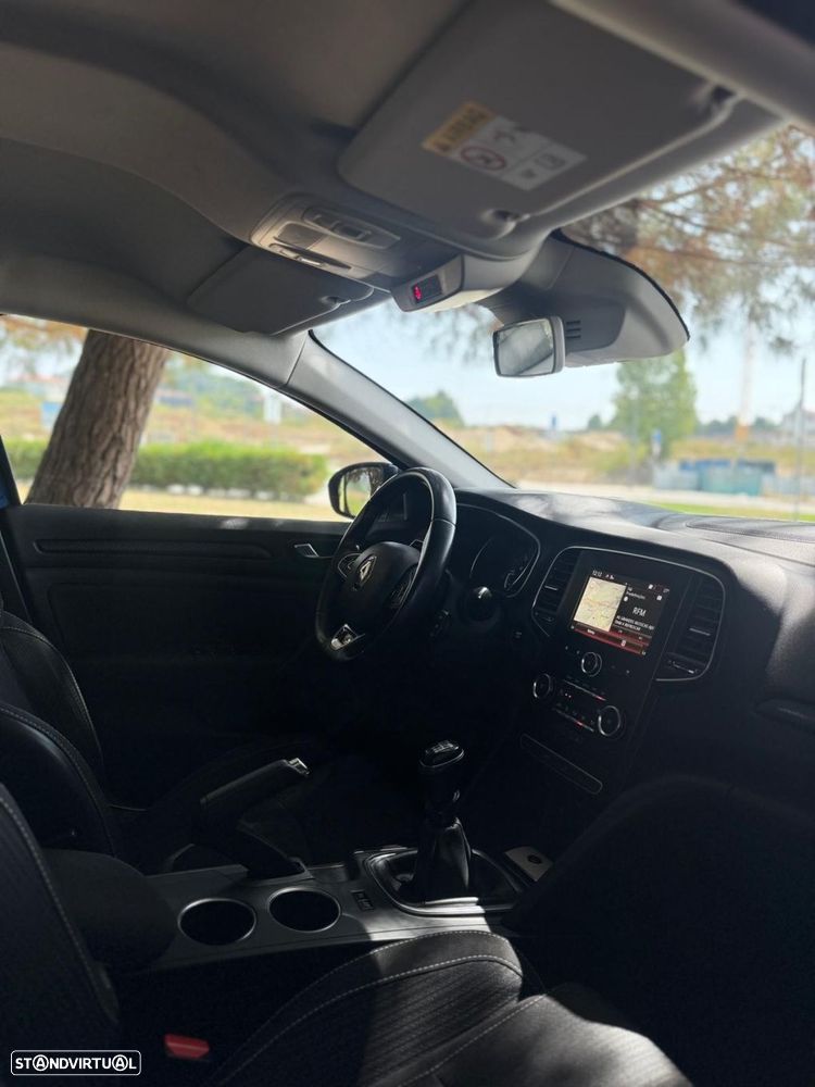 Renault Mégane 1.5 Blue dCi Bose Edition - 26