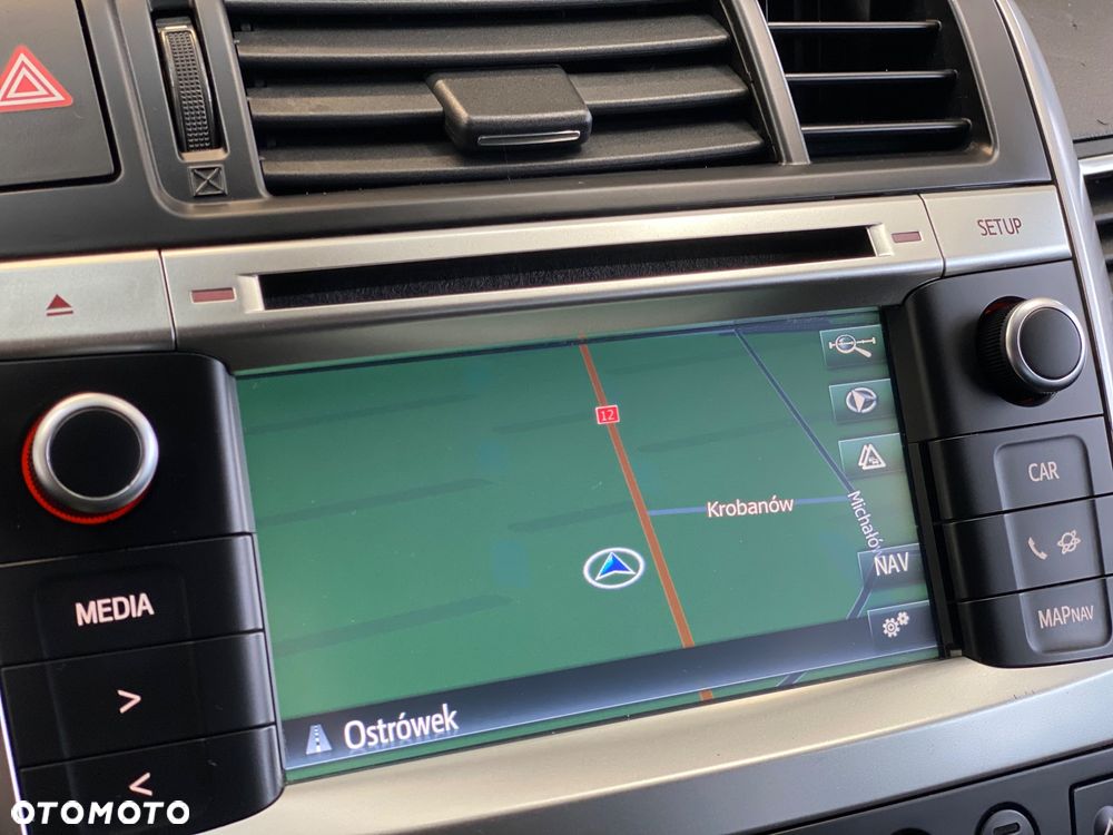 Toyota Verso 1.8 Premium MS - 24