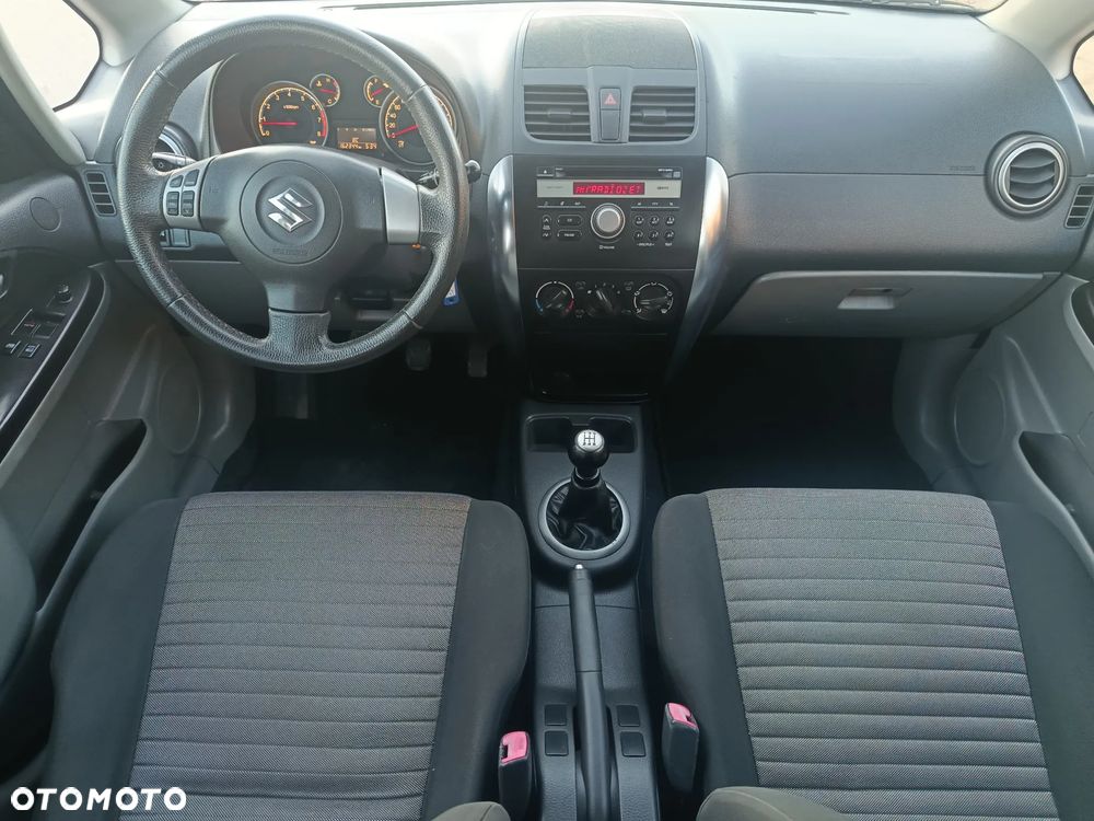 Suzuki SX4 - 6