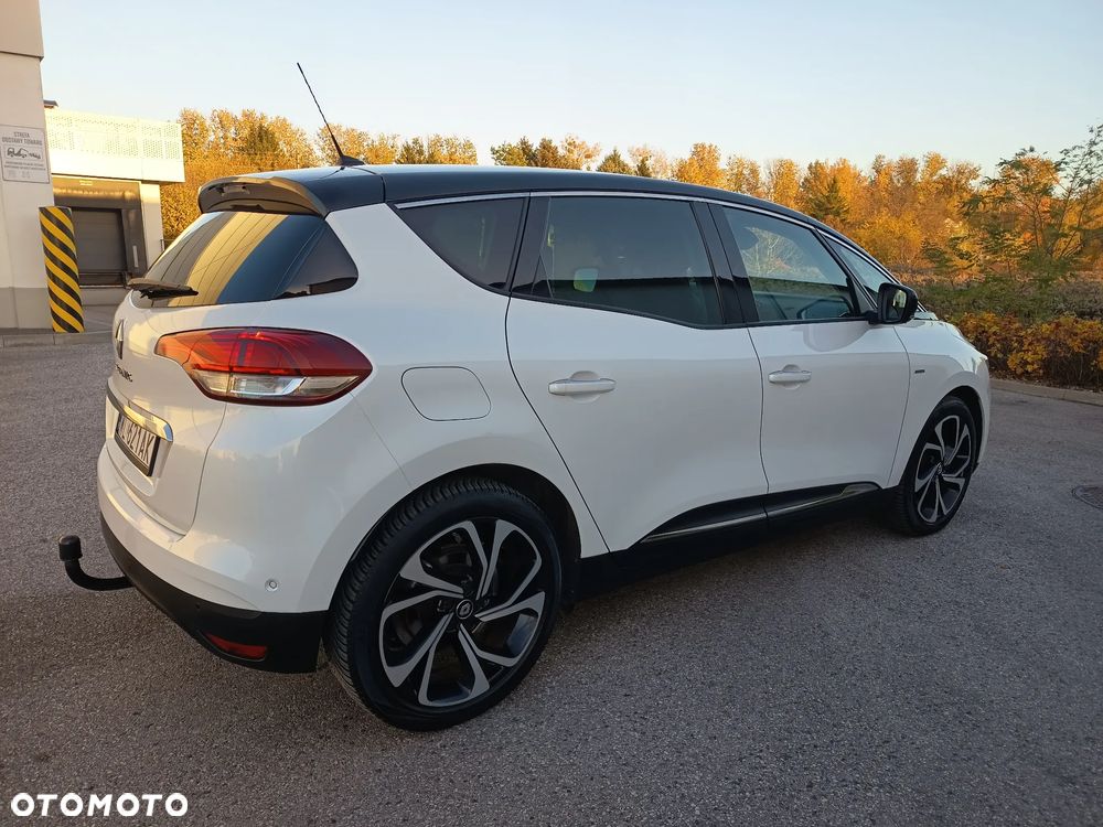 Renault Scenic TCe 140 GPF EDC BOSE EDITION - 13