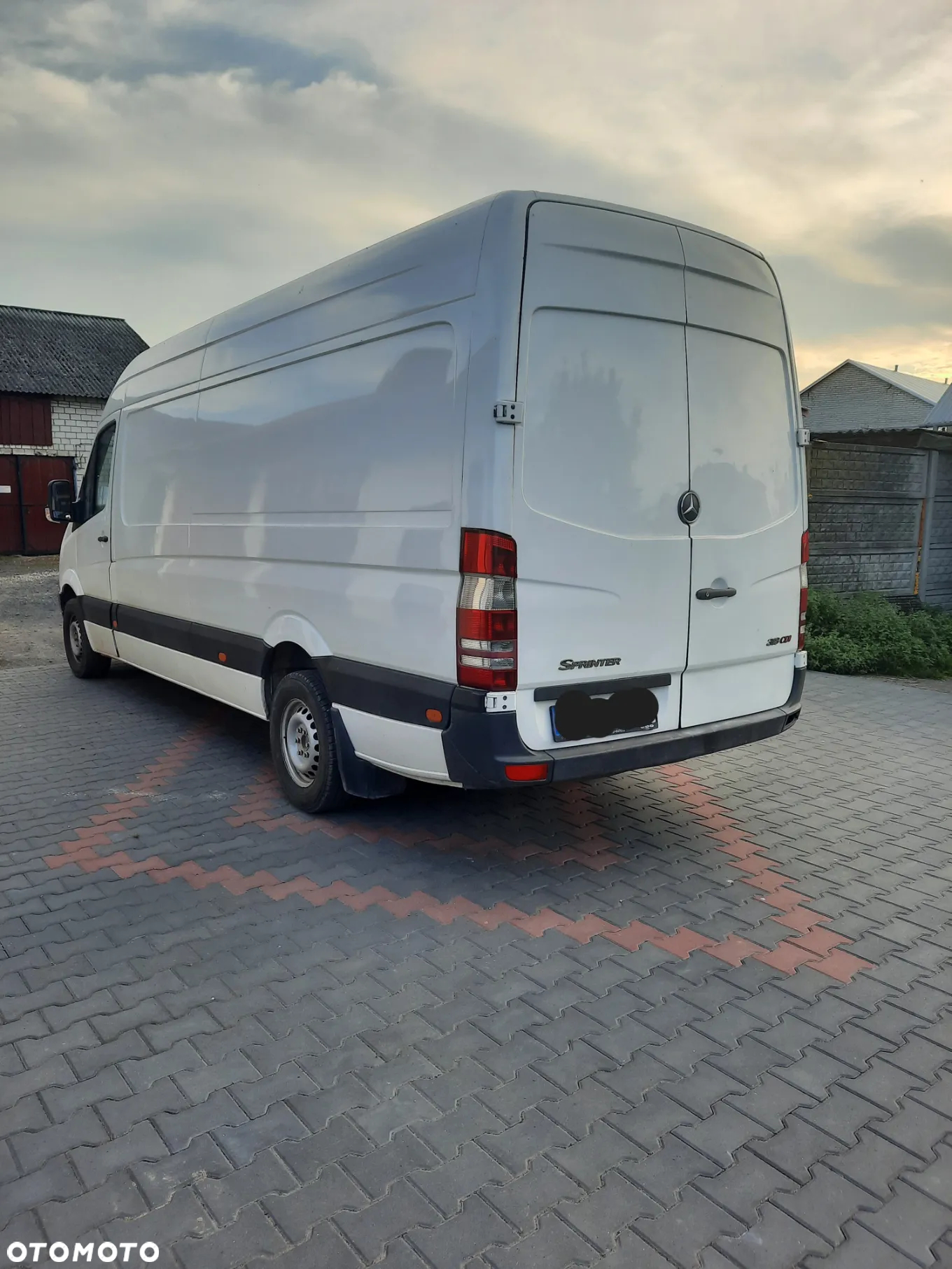 Mercedes-Benz sprinter - 2