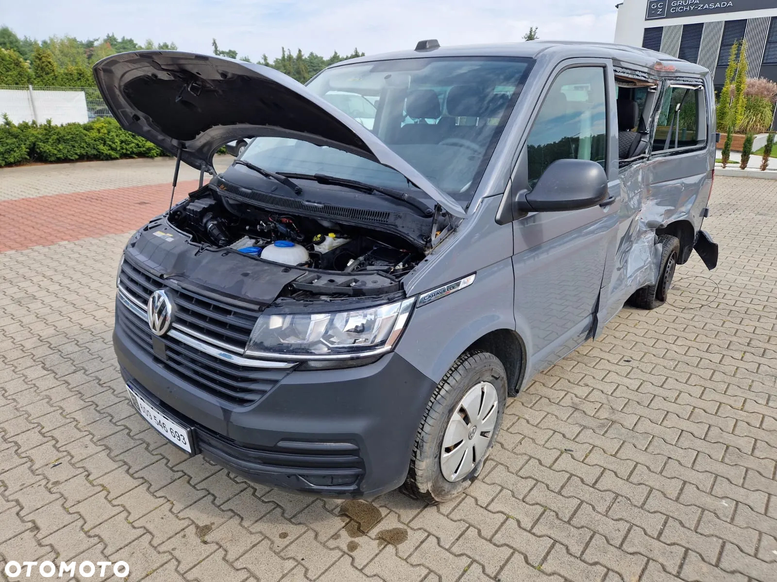 Volkswagen Caravelle - 5