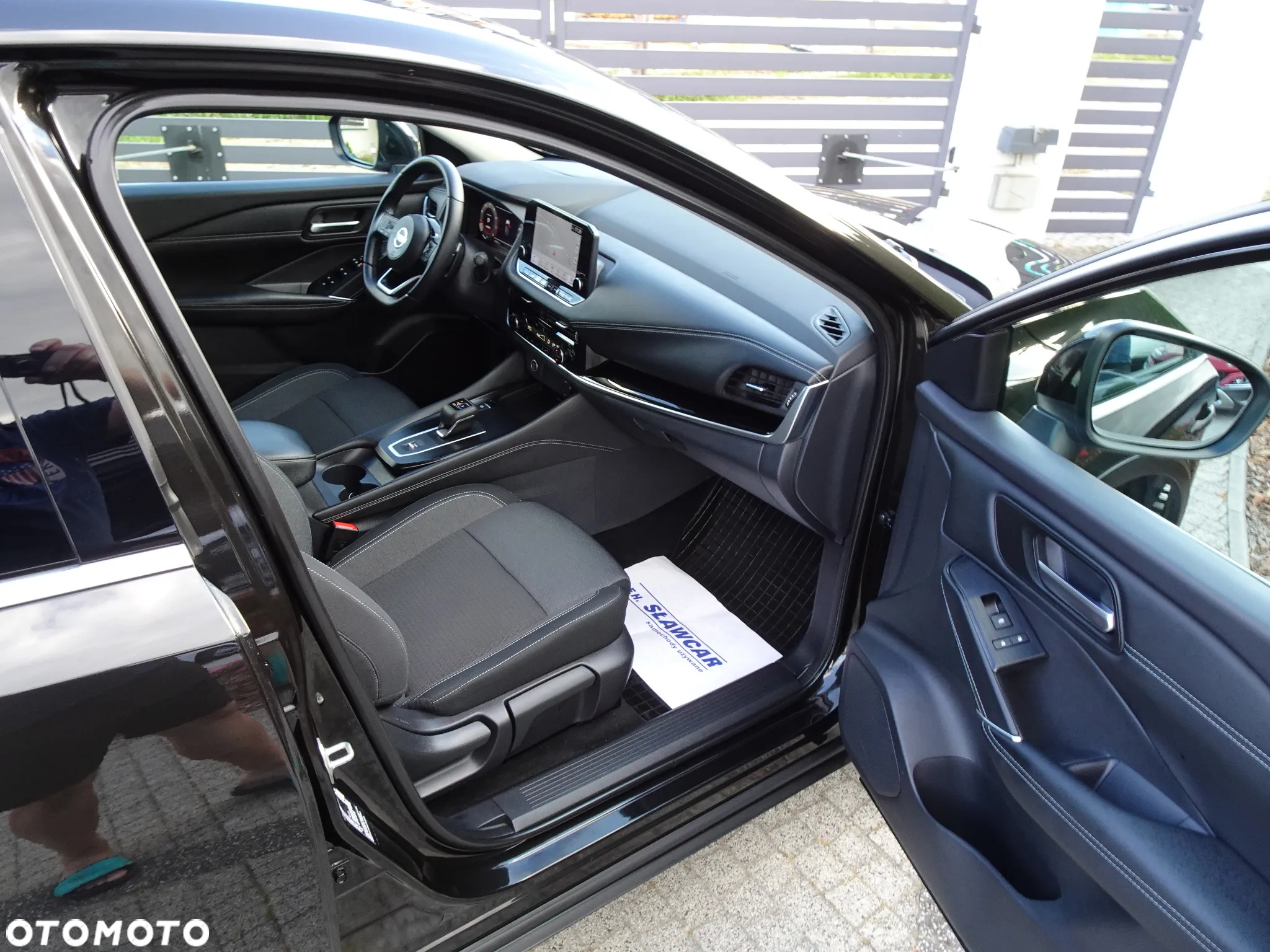 Nissan Qashqai 1.3 DIG-T N-Connecta DCT - 13