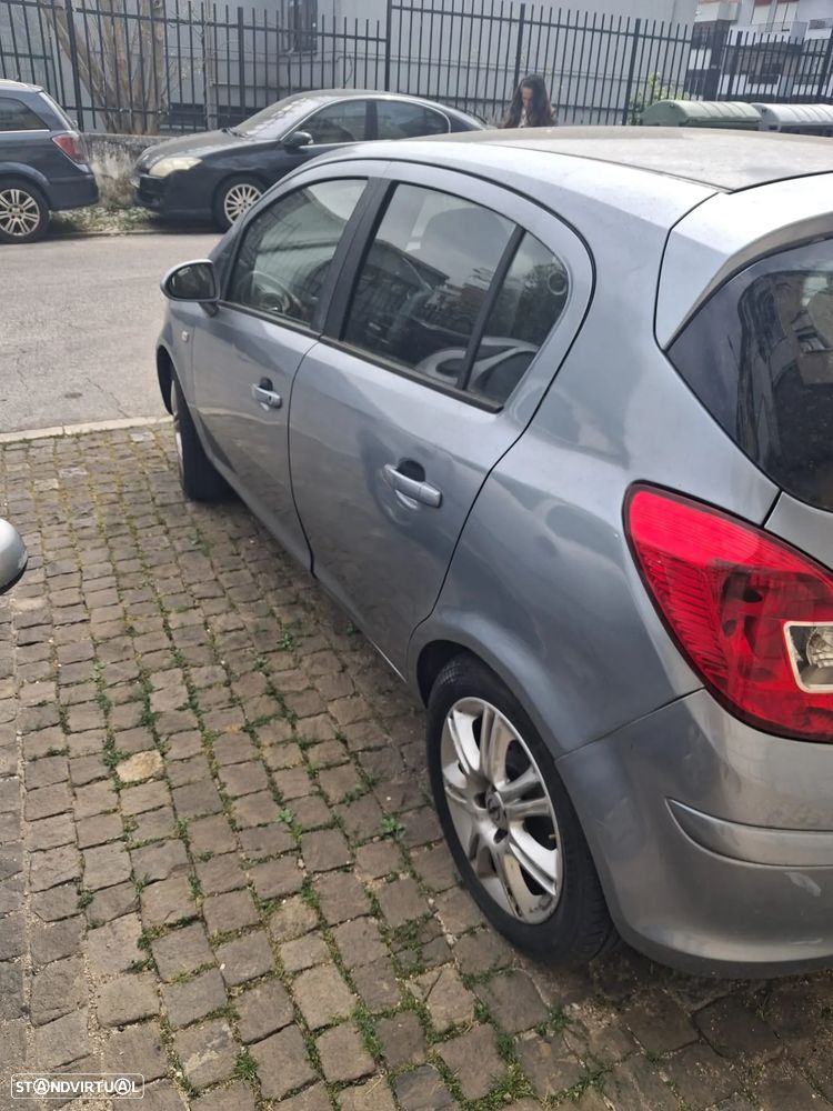 Opel Corsa 1.2 Enjoy - 4