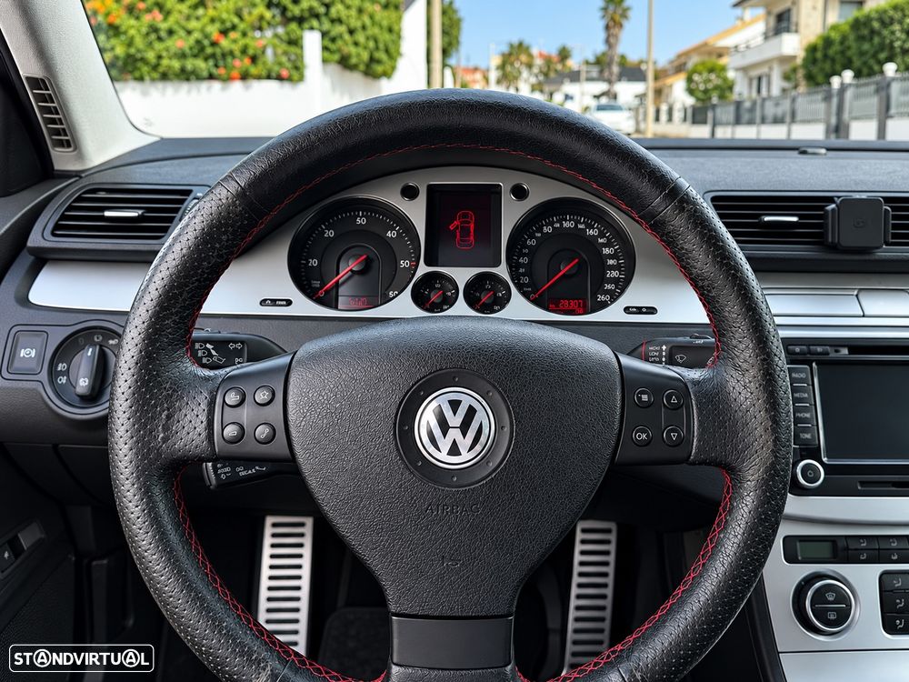 VW Passat 2.0 TDI Sportline - 10