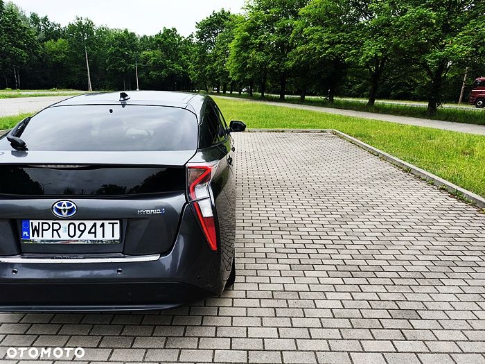 Toyota Prius - 11