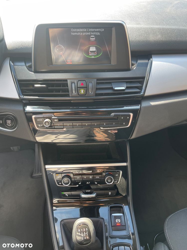 BMW Seria 2 216d Luxury Line - 16