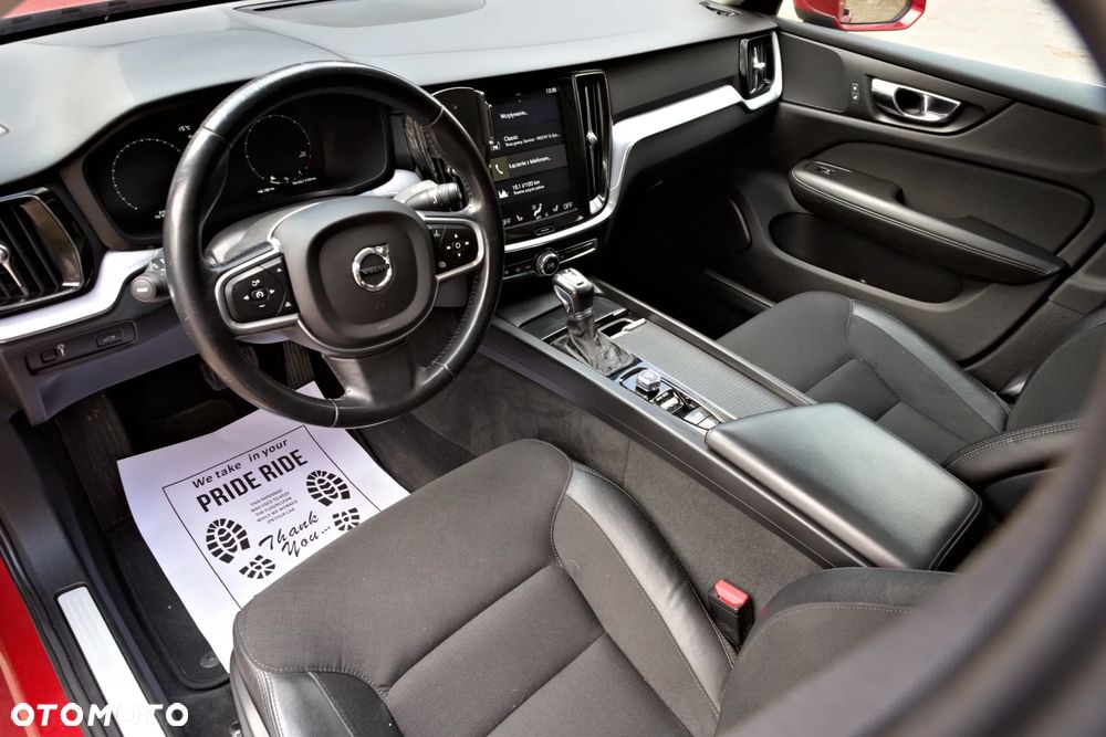 Volvo V60 D4 Momentum - 20