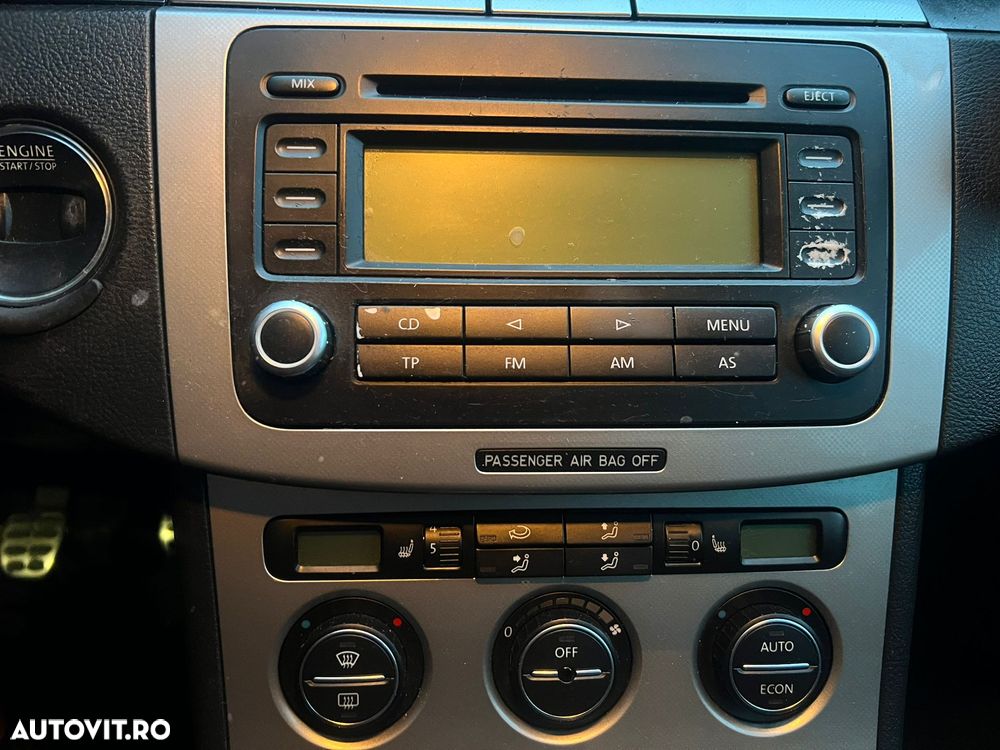 Volkswagen Passat 2.0 TDI DPF Comfortline - 23