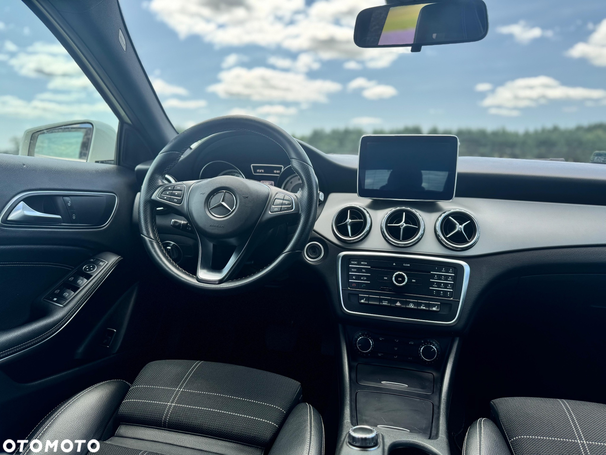 Mercedes-Benz GLA - 20