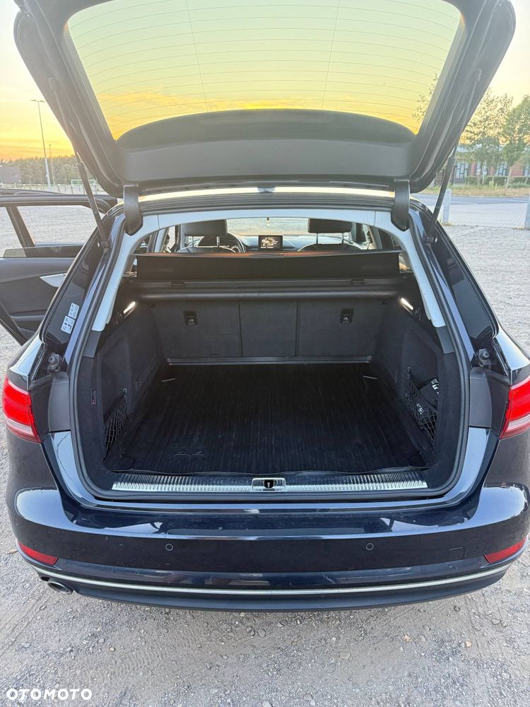 Audi A4 Avant 2.0 TDI ultra - 16
