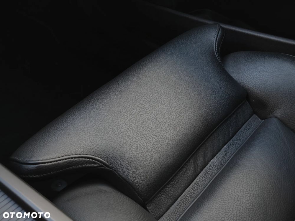 Volvo S90 D4 Momentum Pro - 39