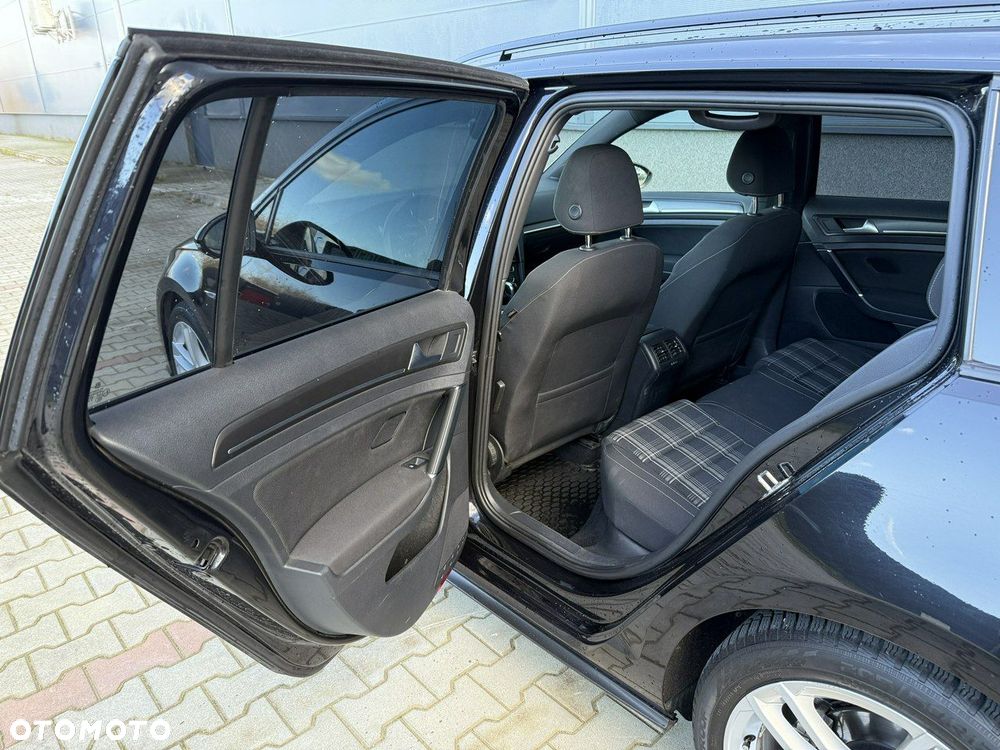 Volkswagen Golf Variant - 15