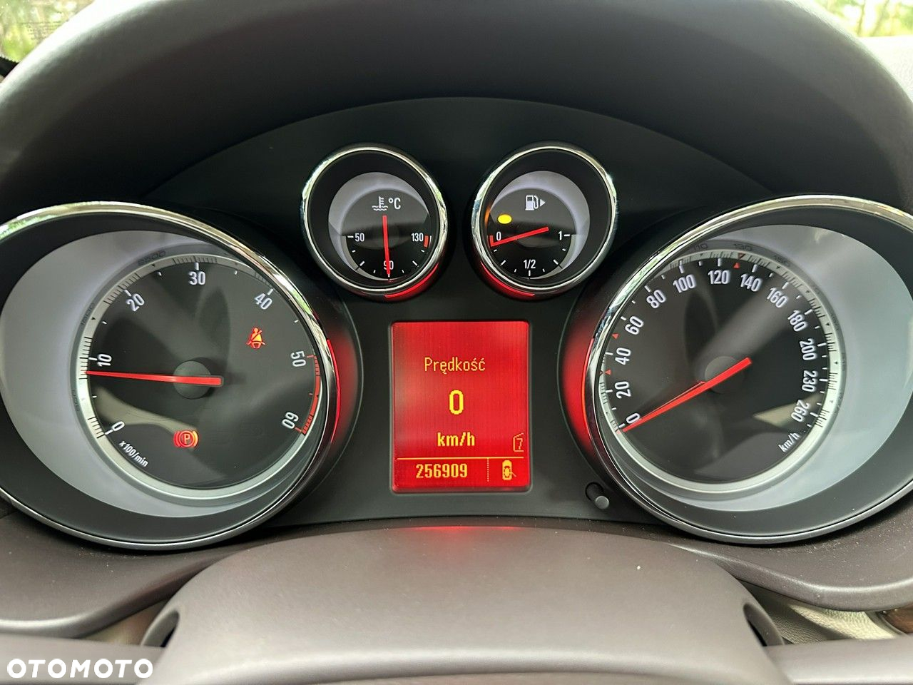 Opel Insignia - 38