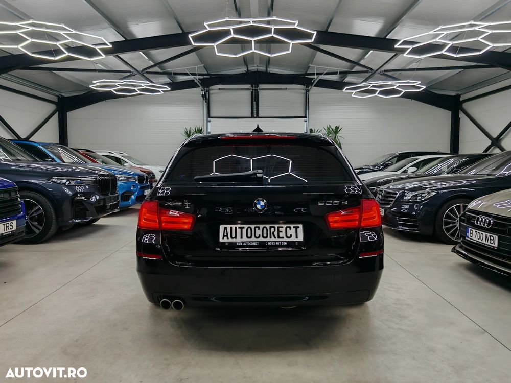 BMW Seria 5 525d xDrive Touring Sport-Aut. - 27