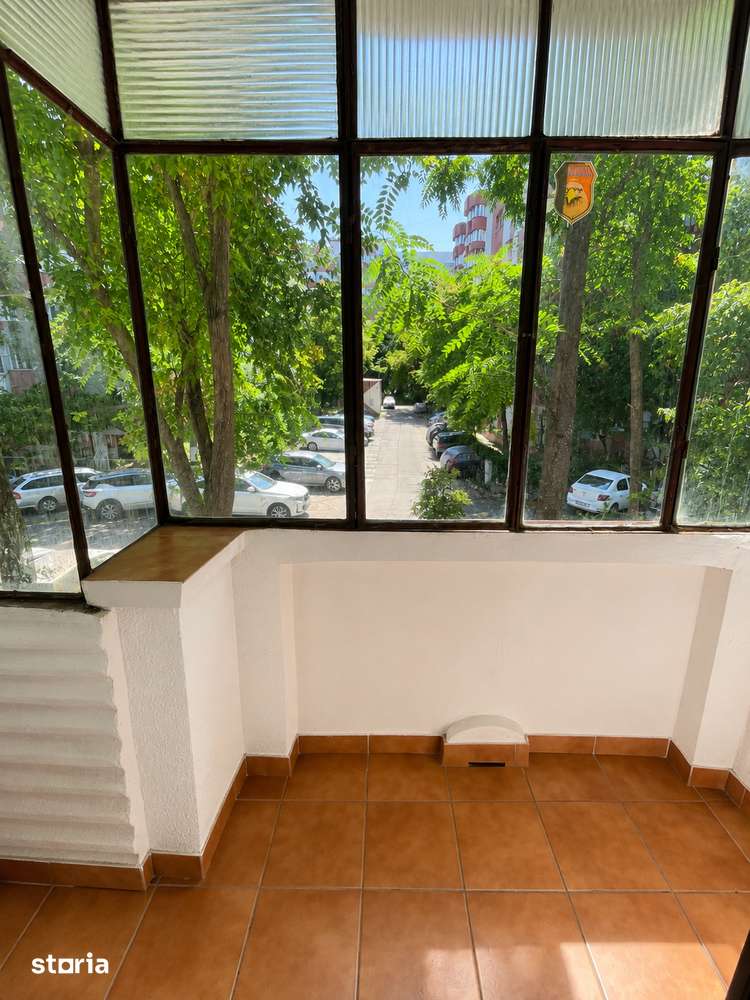 Apt 3 camere, 2 băi, centrală termica, se acceptă animale talie mică — fotografia 1
