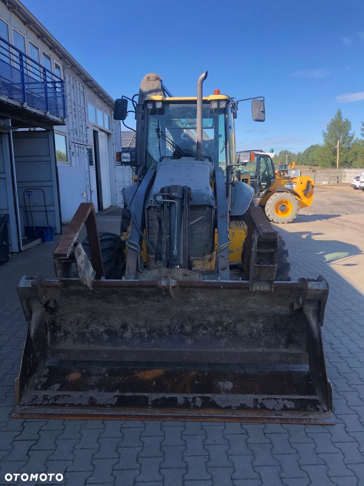 Volvo BL71 - 7
