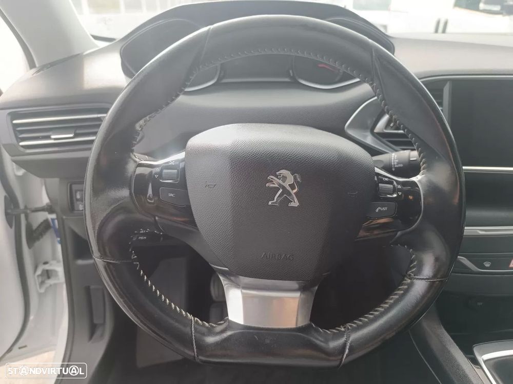 Peugeot 308 SW 1.2 PureTech Style - 15