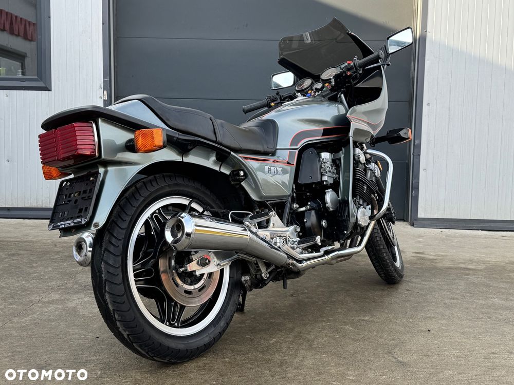 Honda CBX - 6