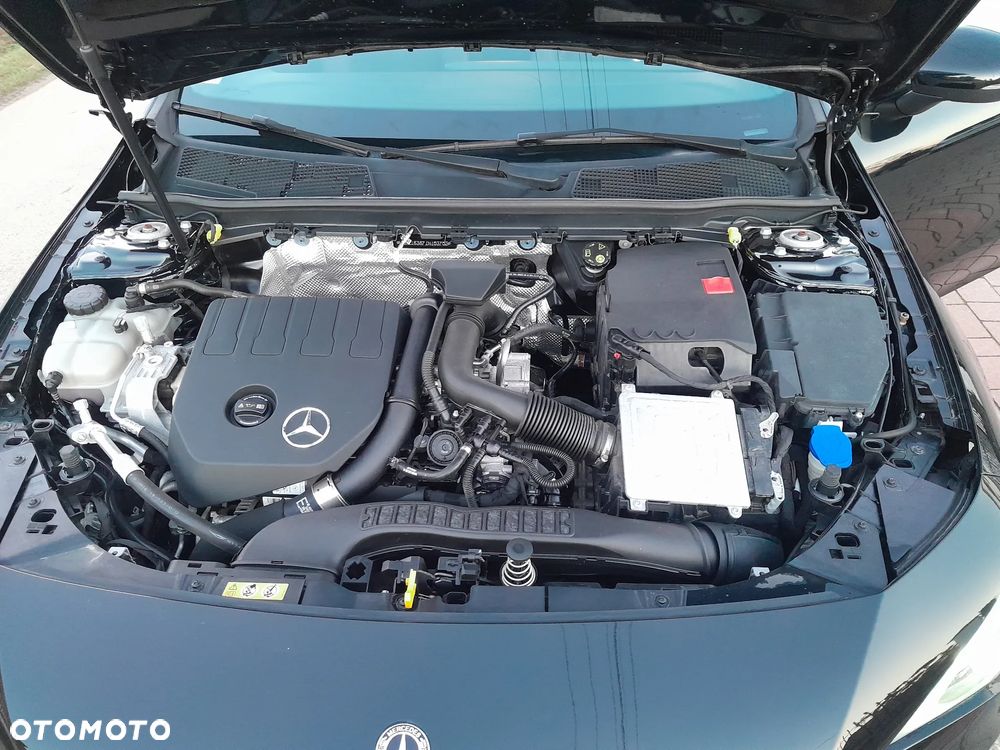 Mercedes-Benz CLA 200 7G-DCT AMG Line - 18