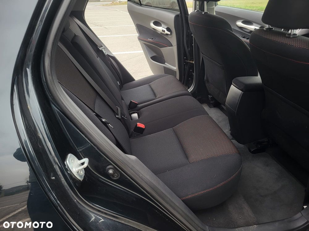 Toyota Auris 2.0 D-4D Prestige - 14