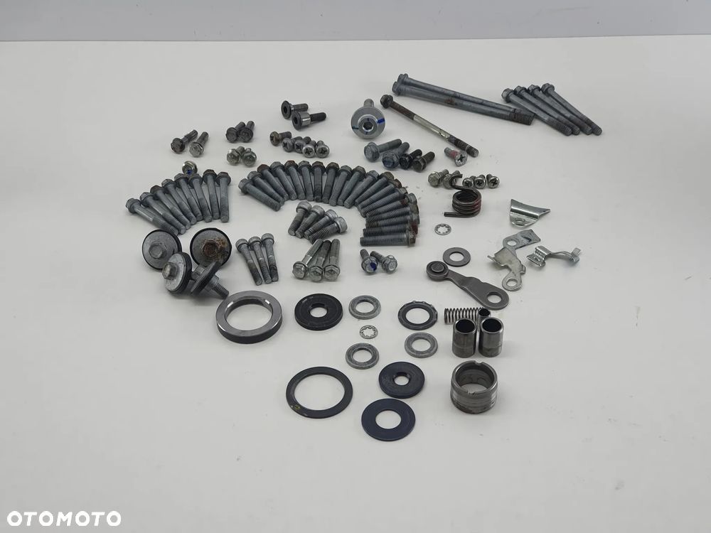 SRUBA SRUBY TULEJKA LPOZYSKO KTM DUKE 125 - 18