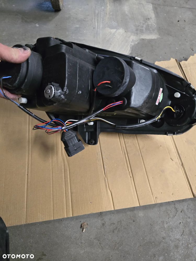 Reflektor lewy przód vw golf V soczewka ringi zamiennik - 3