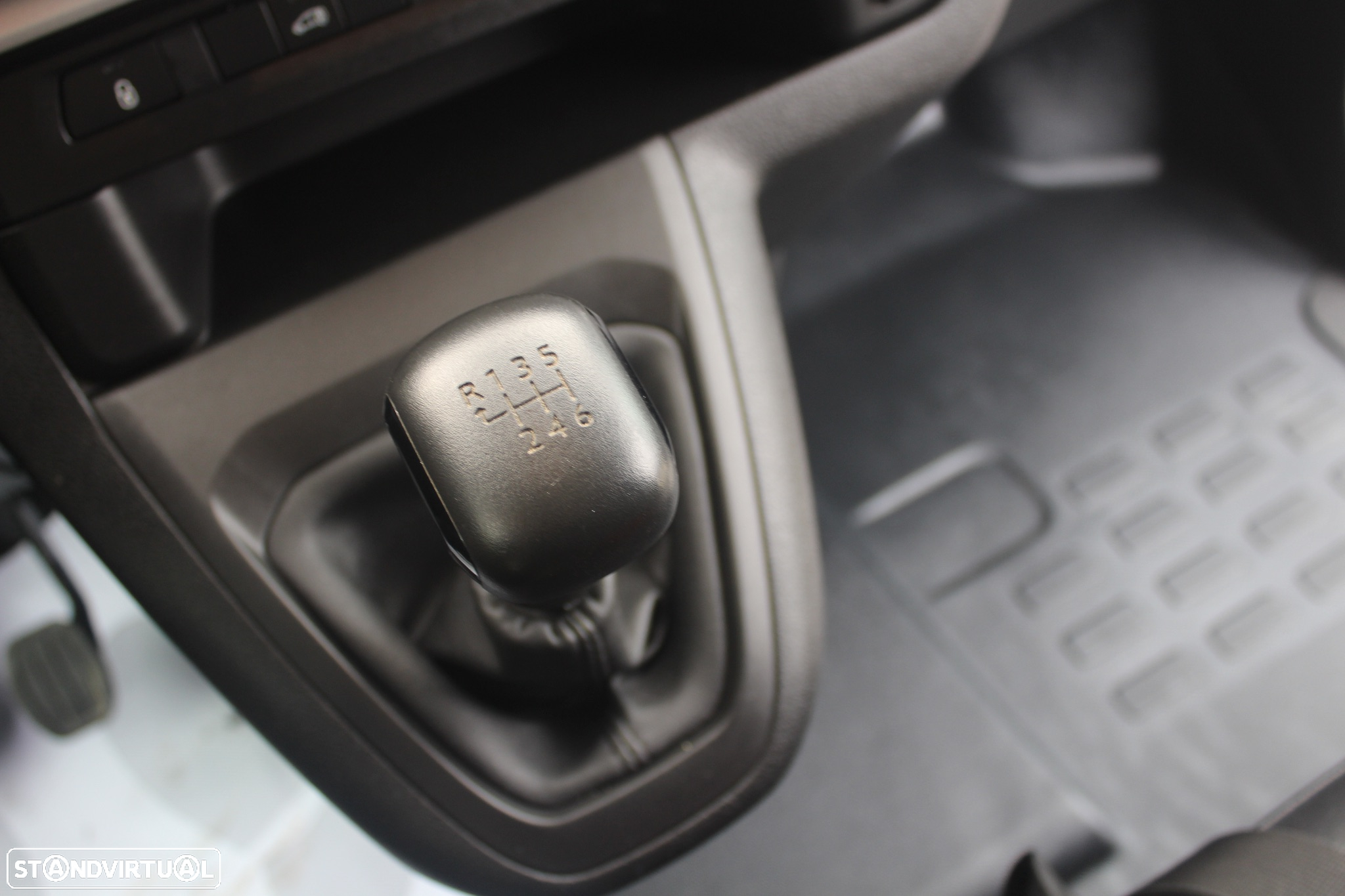 Opel Vivaro L2H1 - 21