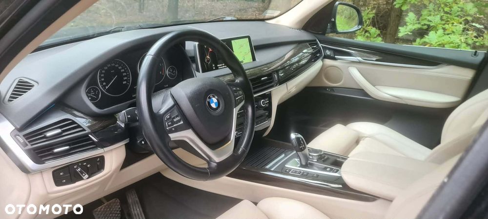 BMW X5 xDrive25d - 28