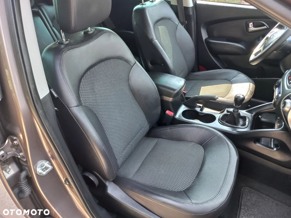 Hyundai ix35 2.0 CRDi 4WD Premium - 28
