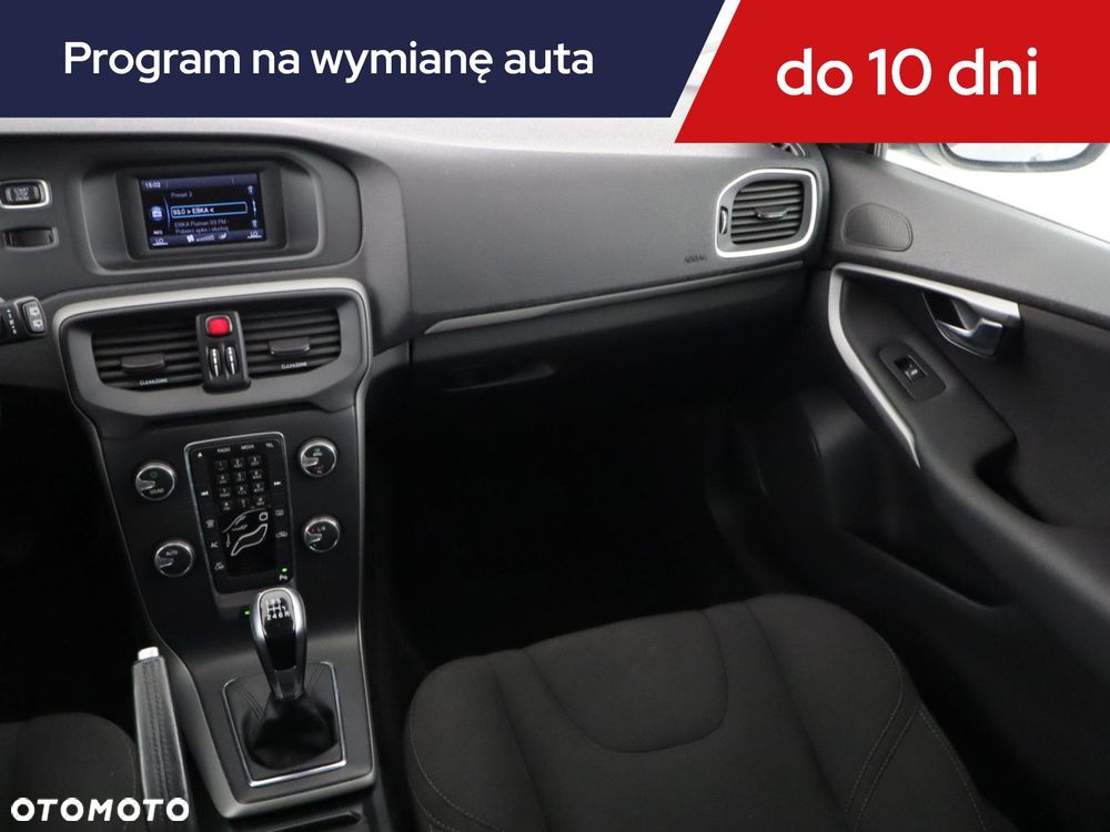 Volvo V40 - 10