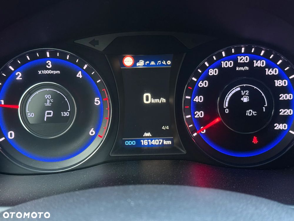 Hyundai i40 Kombi 1.7 CRDi DCT Premium - 24