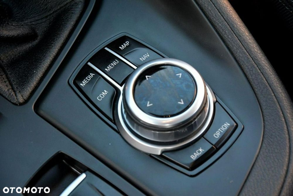 BMW X1 xDrive20d Advantage - 36