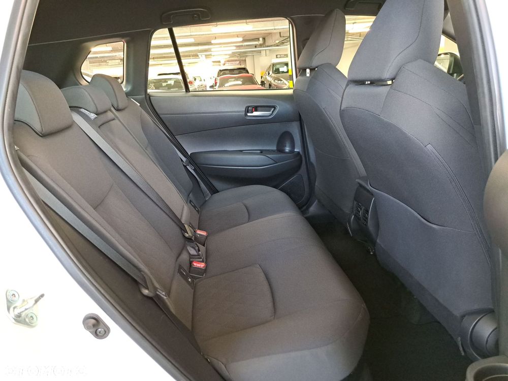 Toyota Corolla Cross - 15