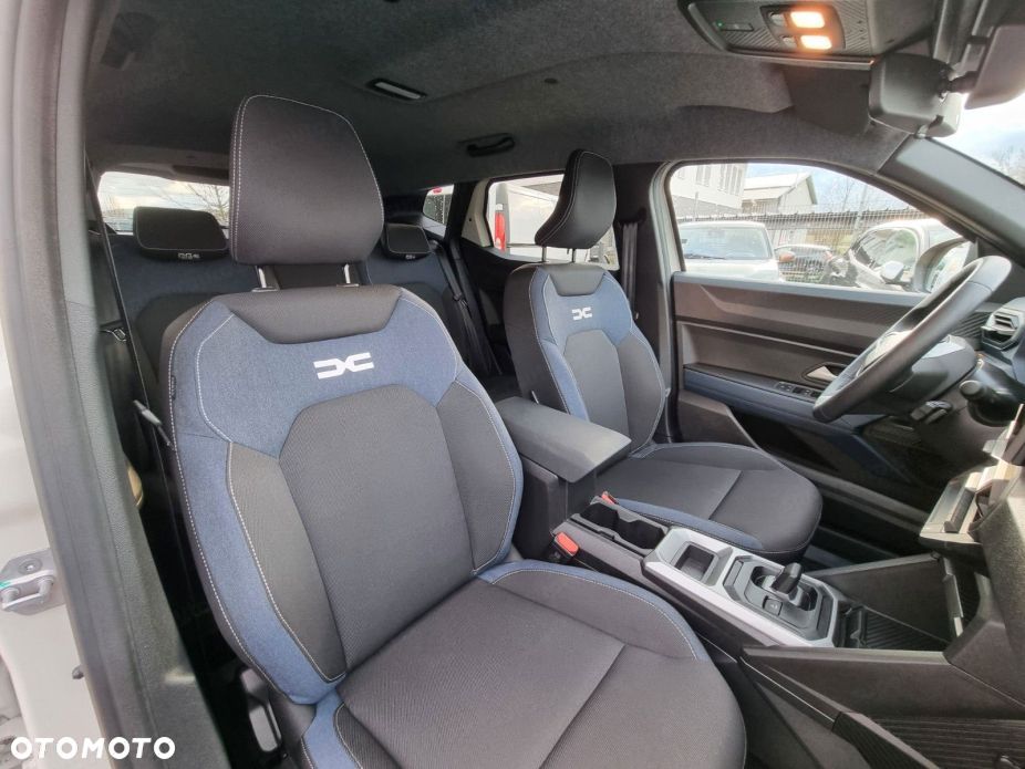 Dacia Duster 1.6 Full Hybrid 140 Journey MMT - 6