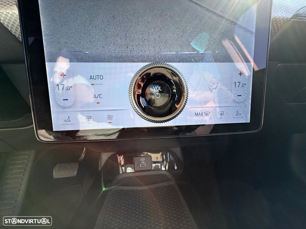 Ford Mustang Mach-E 75.7 kWh Base - 11