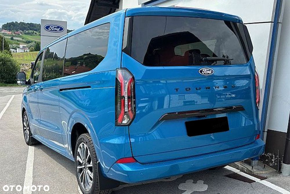 Ford Tourneo Custom - 5