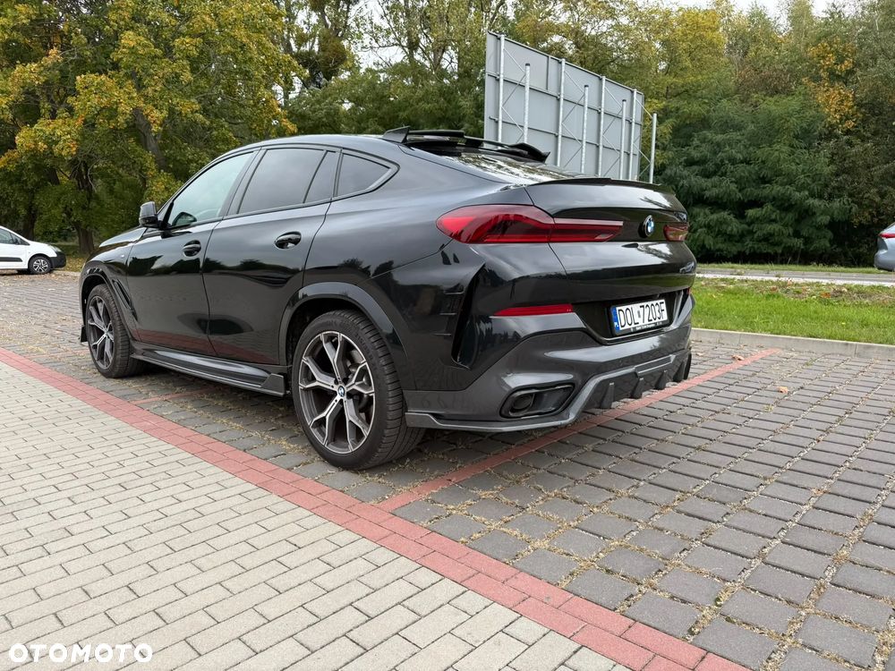 BMW X6 xDrive40d mHEV - 9