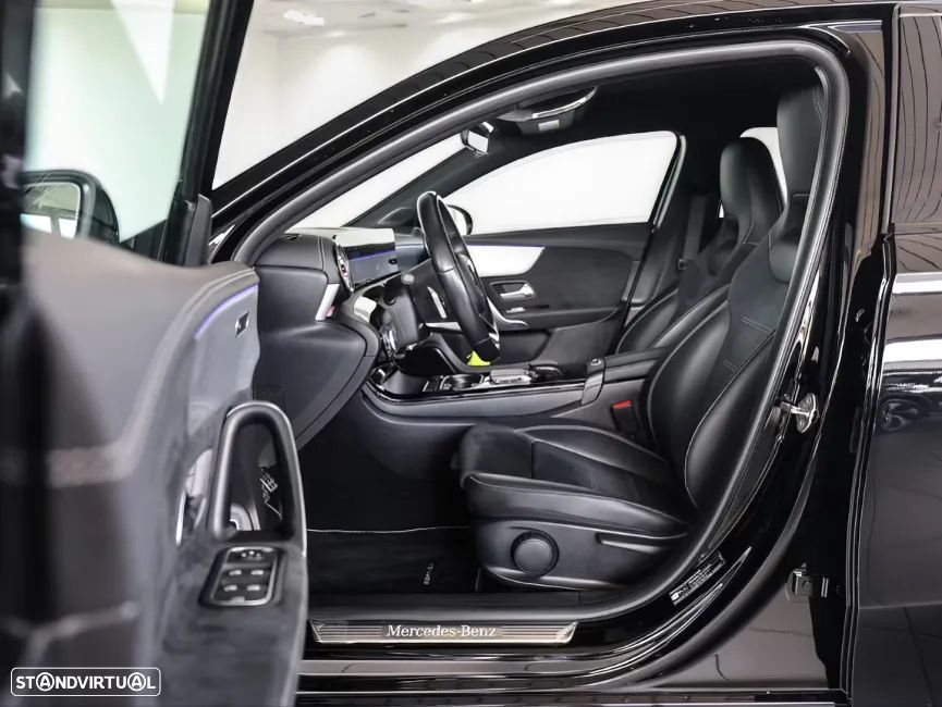 Mercedes-Benz A 250 e AMG Line - 4