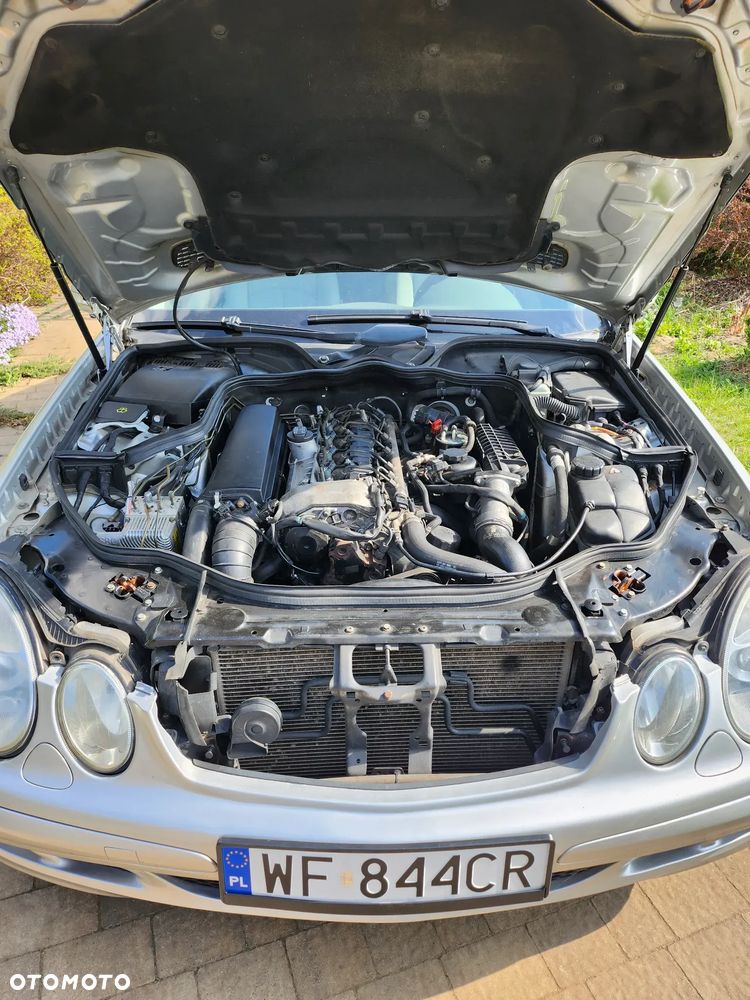 Mercedes-Benz Klasa E - 29