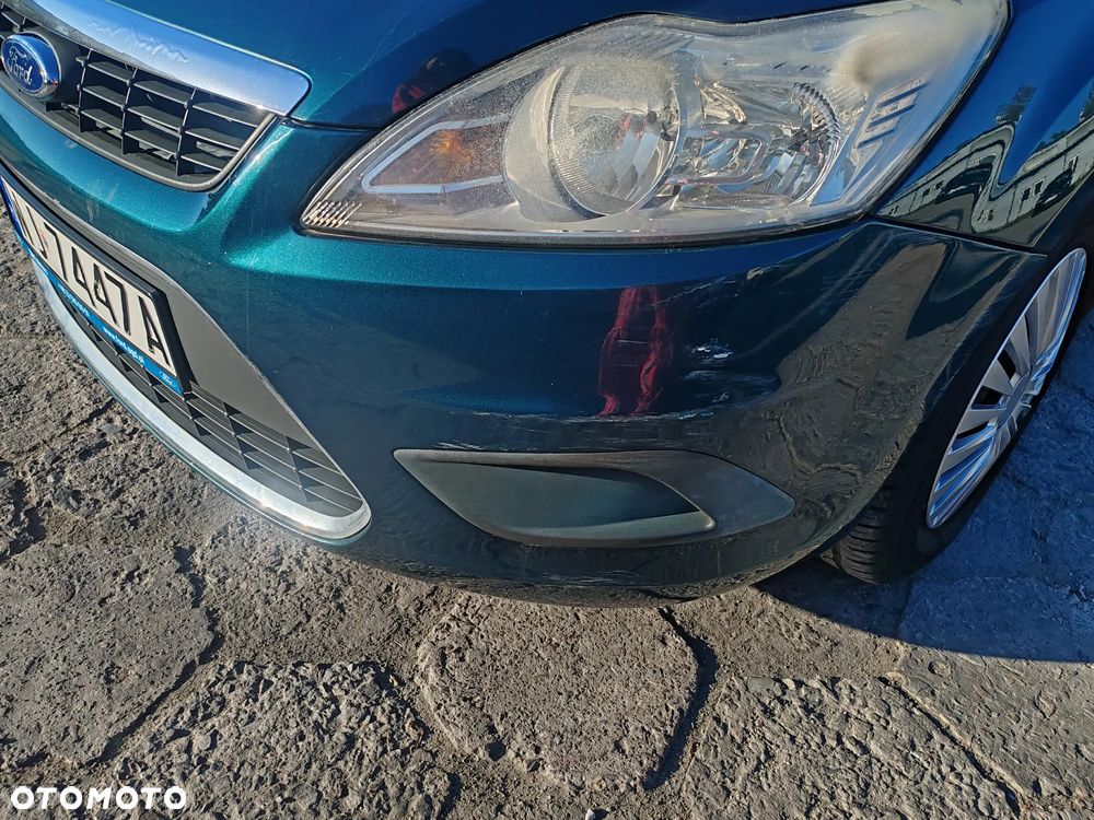 Ford Focus 1.6 Ambiente - 9