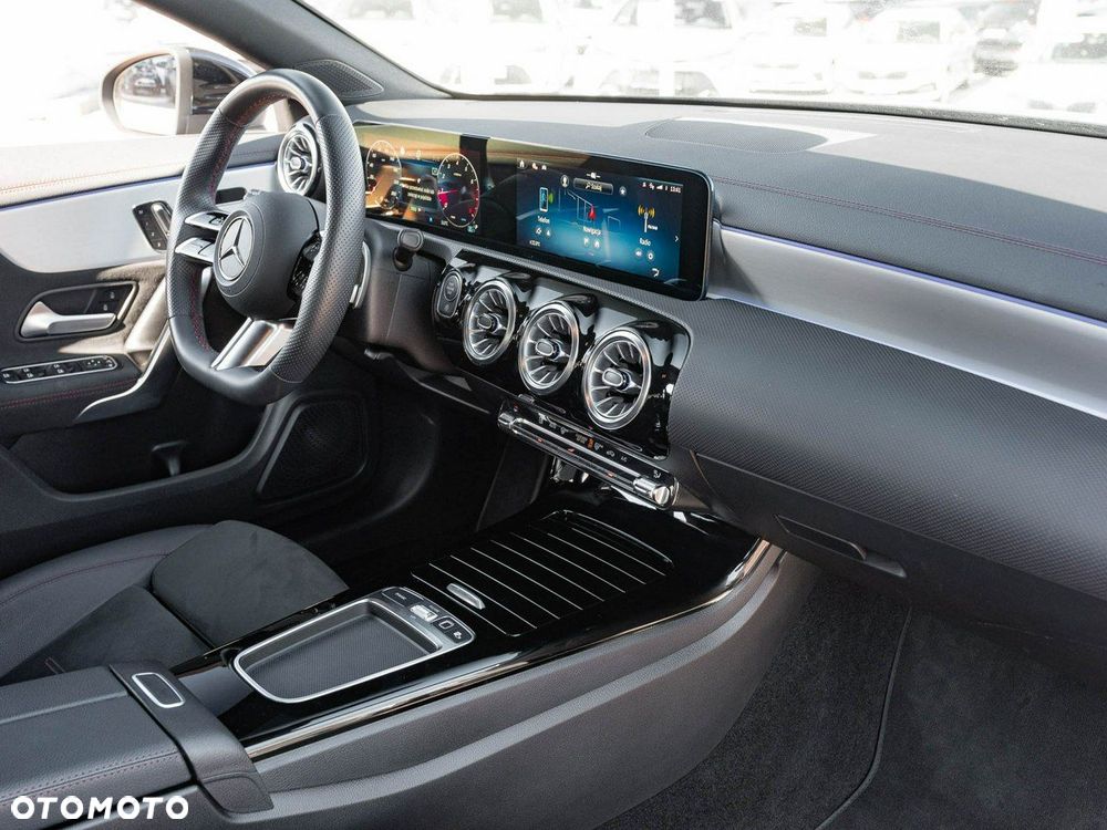 Mercedes-Benz CLA - 34