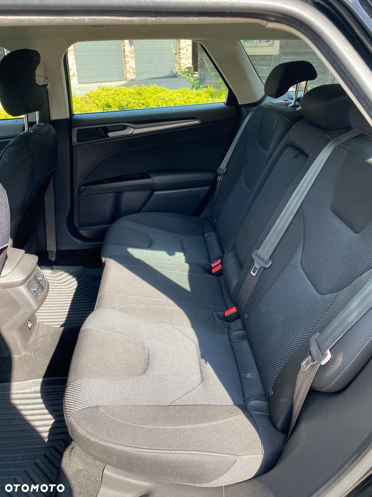 Ford Mondeo - 16