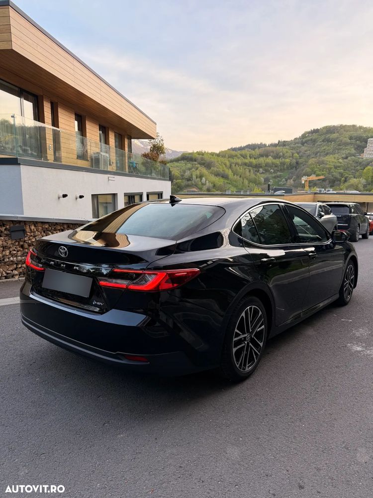 Toyota Camry 2.5 HEV Luxury - 7