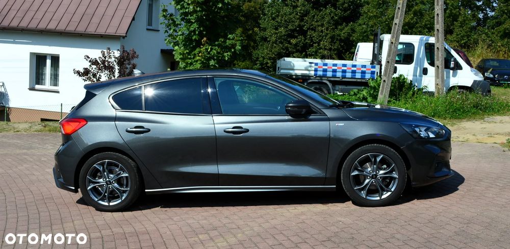 Ford Focus 1.0 EcoBoost ST-Line Business - 18