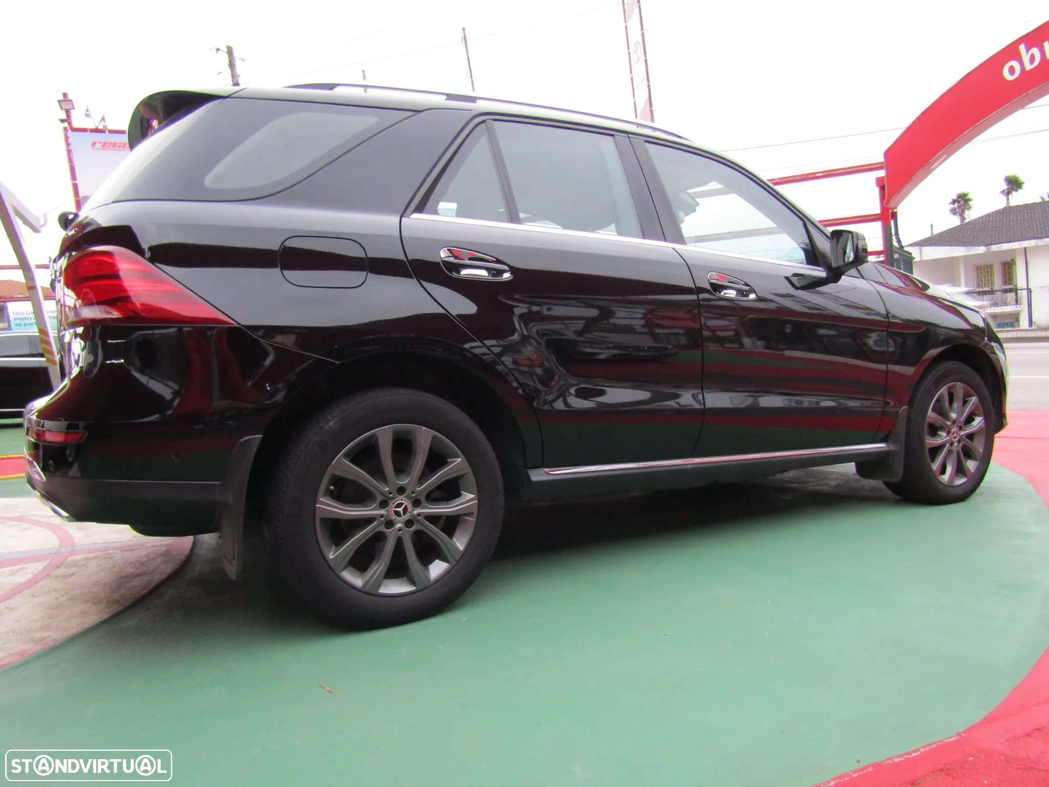 Mercedes-Benz GLE 250 d 4-Matic - 26