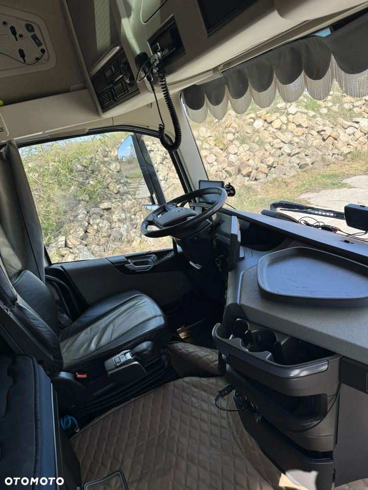 Volvo FH - 7