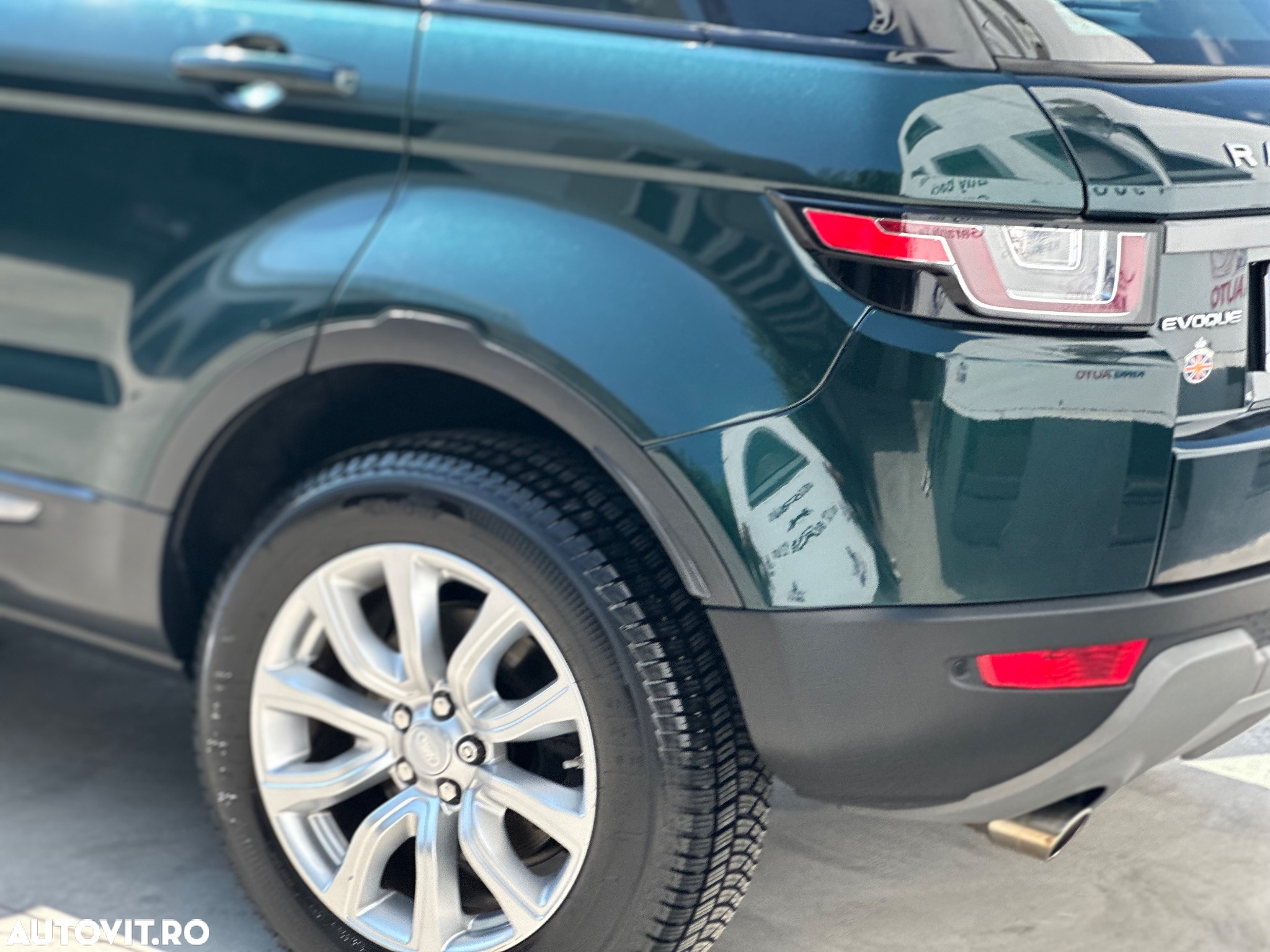 Land Rover Range Rover Evoque 2.0 D150 SE - 26
