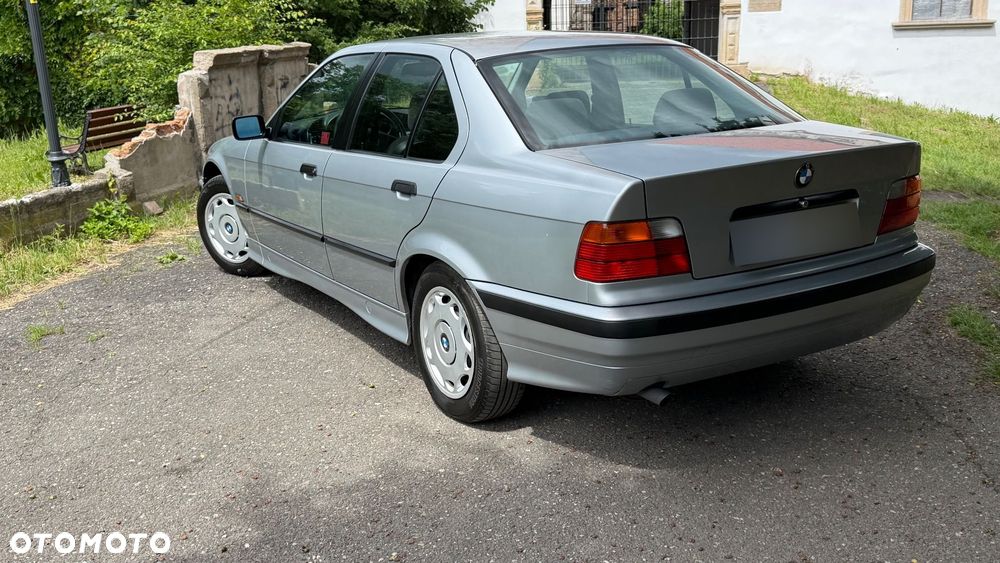 BMW Seria 3 - 13