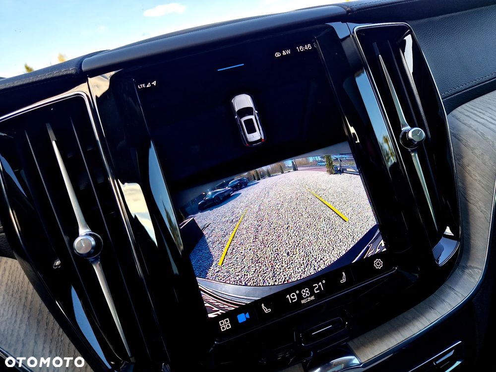 Volvo XC 60 T6 AWD Plug-In Hybrid Inscription Expression - 14